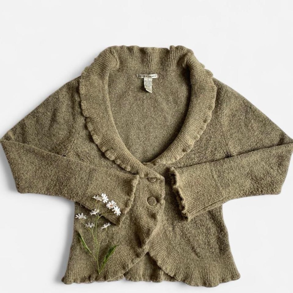 SOLDVintage greige cardiganSOLD